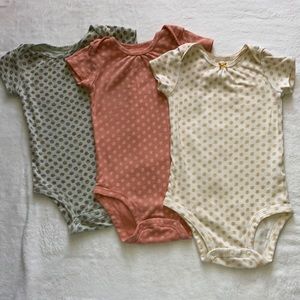 Flower design bodysuits, size 12months